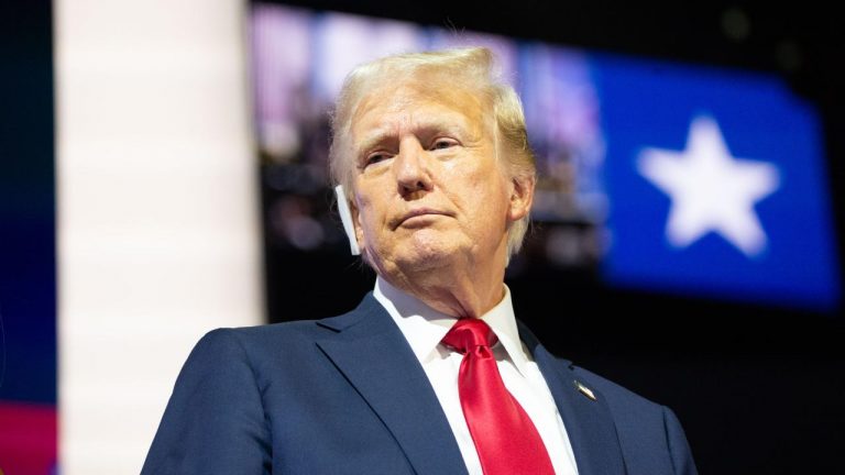 Trump, Kuzey Kore ve İran’la “sorunların çoğunu” telefonda çözebileceğine inanıyor