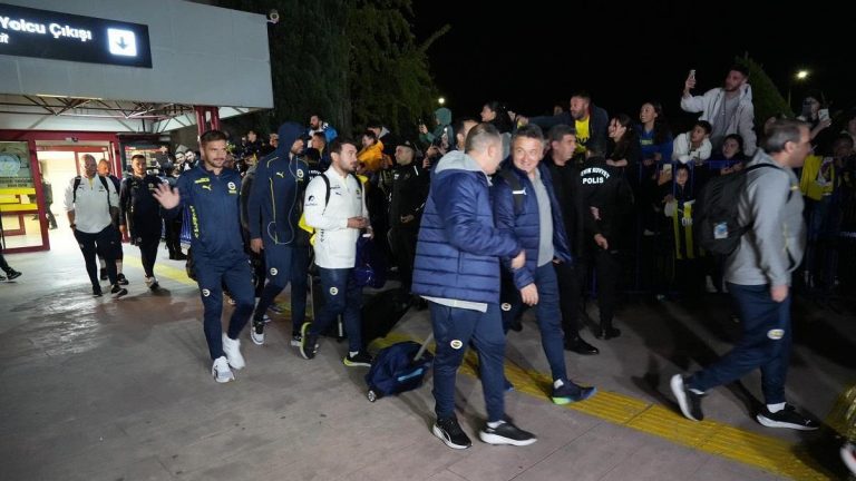 F.Bahçe, Samsun’da coşkuyla karşılandı – Son Dakika Futbol Haberleri