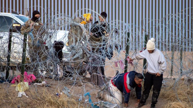 ABD’nin Meksika sınırındaki askeri varlığı arttı