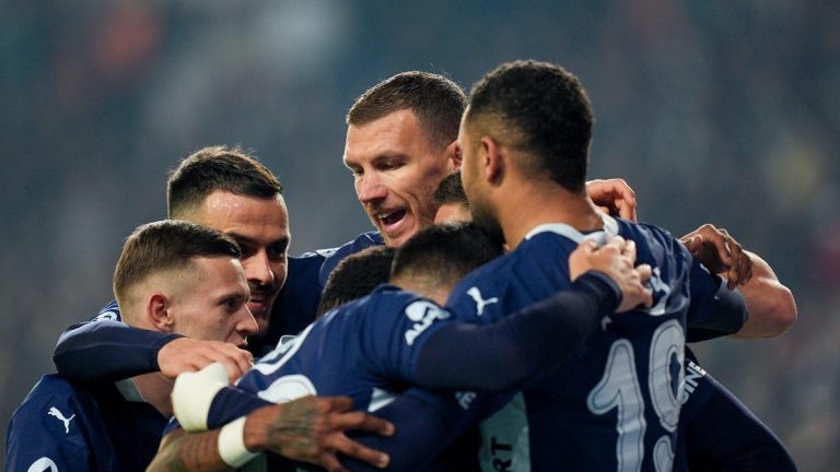 Kanarya, Konya’da 3 golle 3 puan aldı! Konyaspor-Fenerbahçe 2-3 Maç Özeti