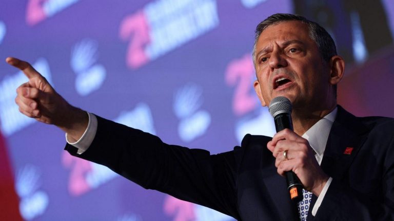 Özelden Bahceli’ye çağrı: “Yarın başka bir Türkiye başlıyor”