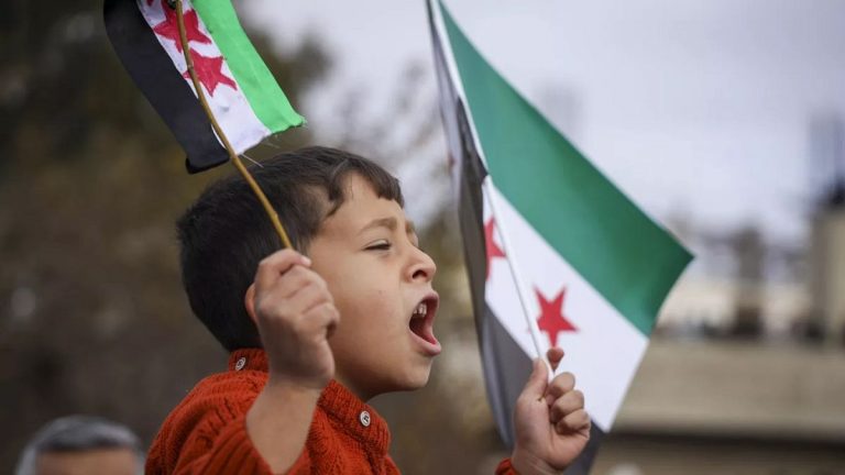 AB, Suriye’ye uygulanan tüm ekonomik yaptırımları kaldırdı