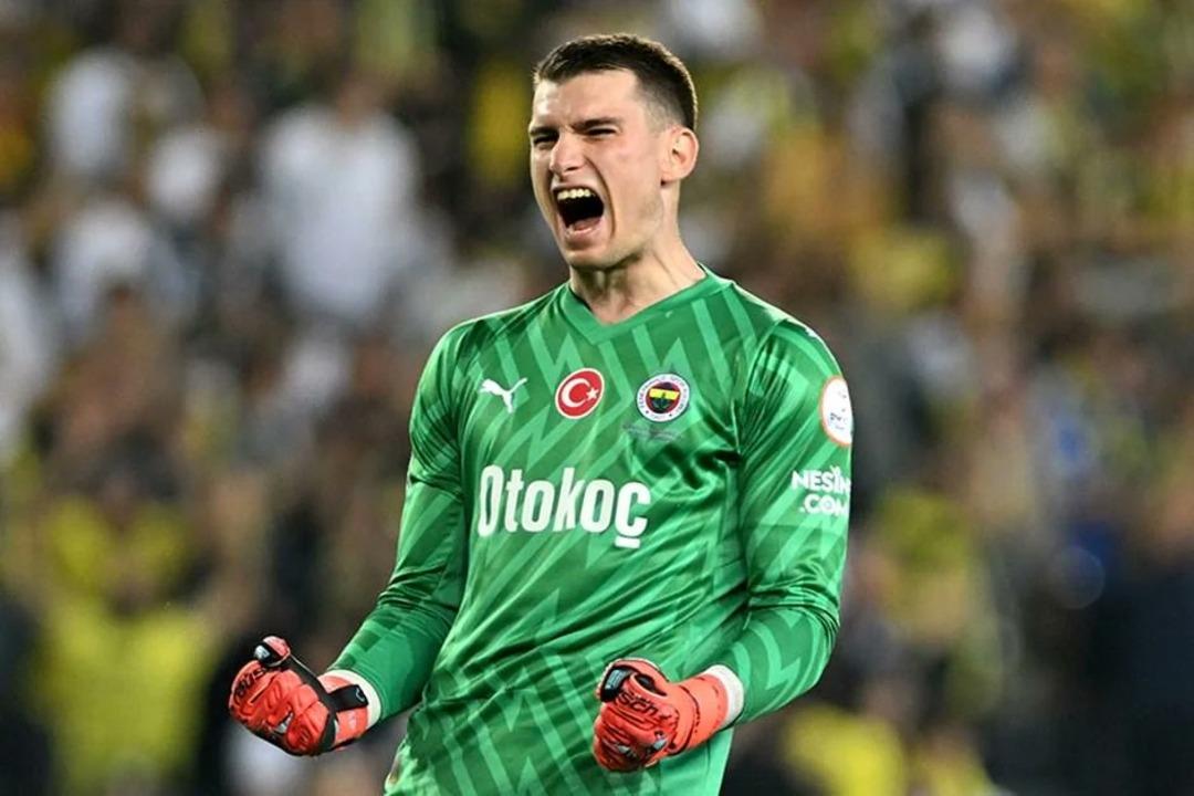Fenerbahce Livakovic Piyango Hit! İngiltere'nin Premier Lig takımlarından Nottingham Forest Star