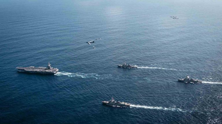 Yeni savaş kapıda! Dünyanın en büyüğü… ABD donanması duyurdu: Karayip Denizi’ne ulaştı!